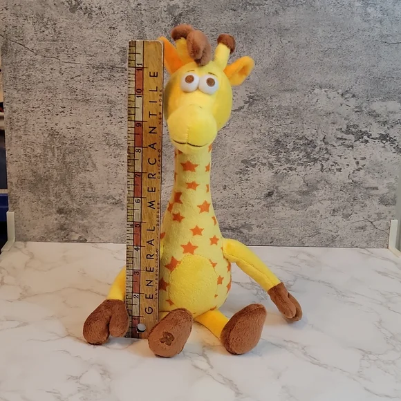 Toys 'R Us Birthday Geoffrey the Giraffe Exclusive 2015 Plush stuffed animal - Picture 7 of 7